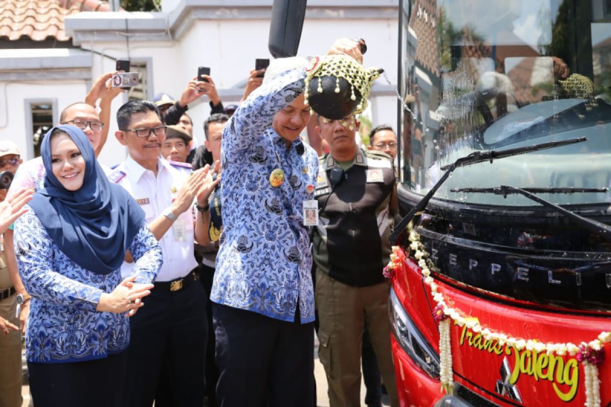 BRT Transjateng koridor Semarang-Kendal resmi diluncurkan
