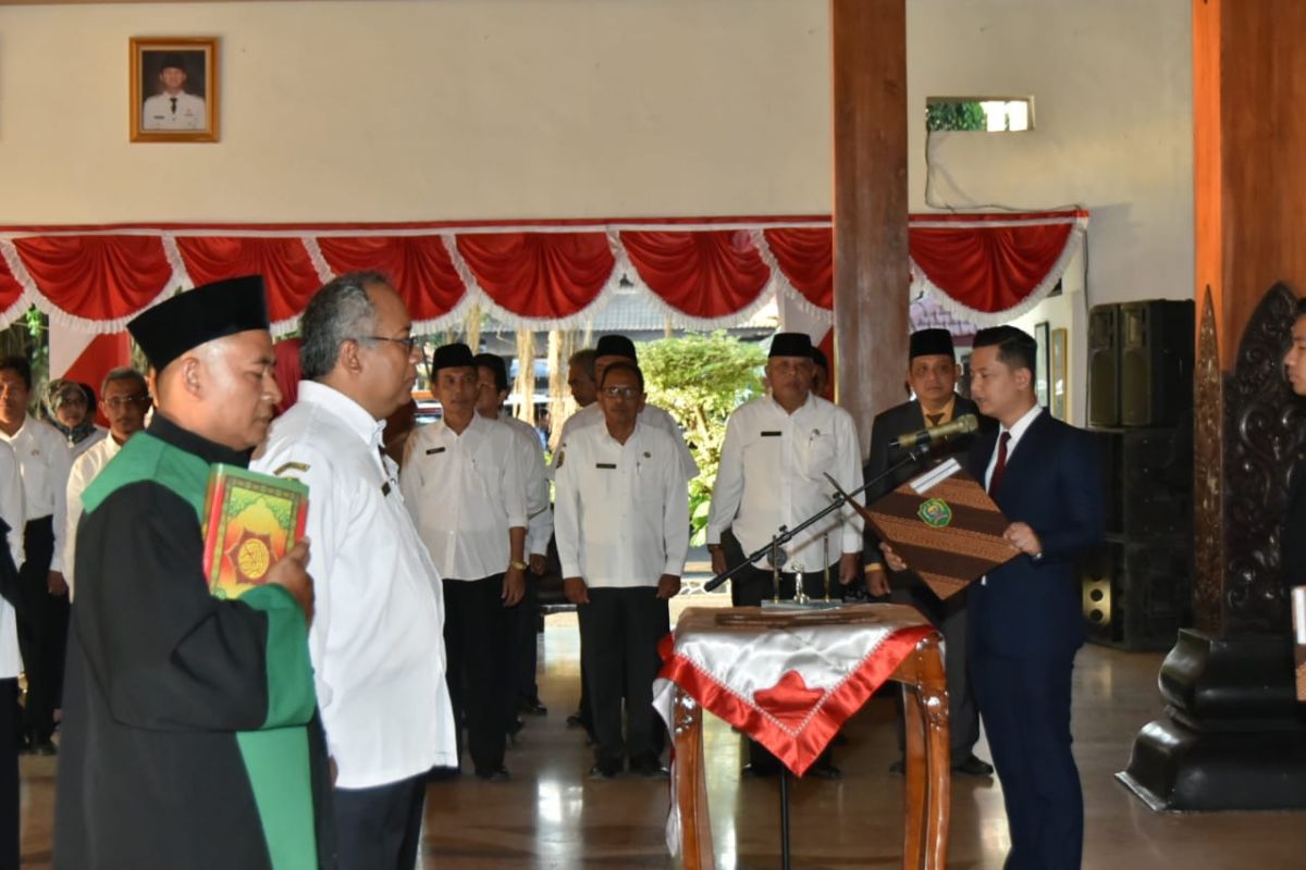 Bupati Trenggalek lantik 30 pejabat demi tingkatkan kinerja layanan