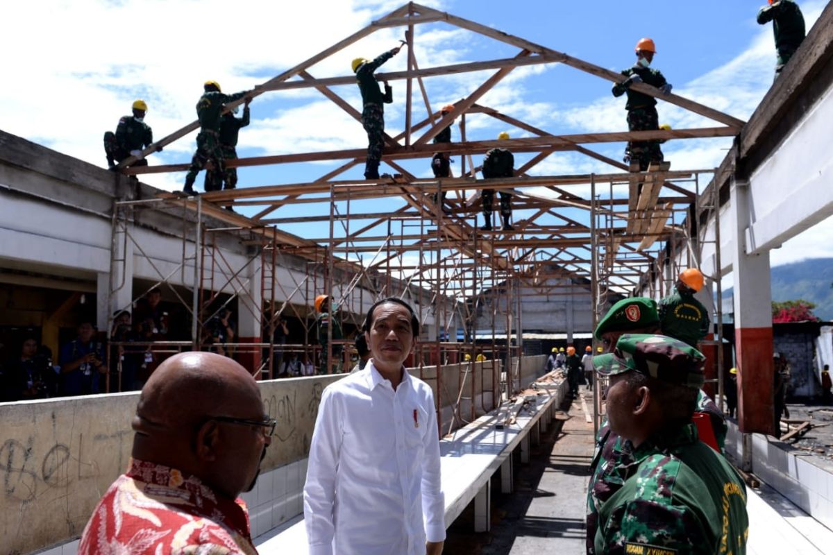 Jokowi instructs to expedite post-riot rehabilitation work in Wamena