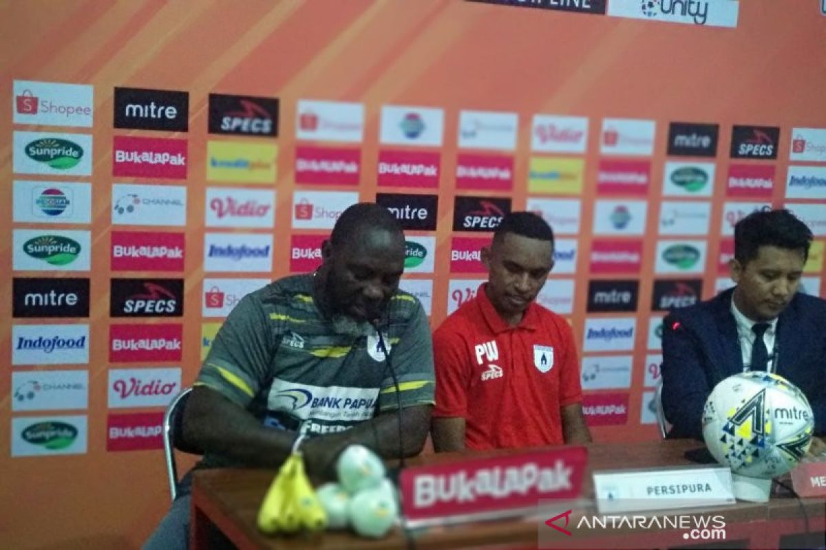 Pelatih Persipura Jacksen Tiago minta timnas Indonesia percaya proses