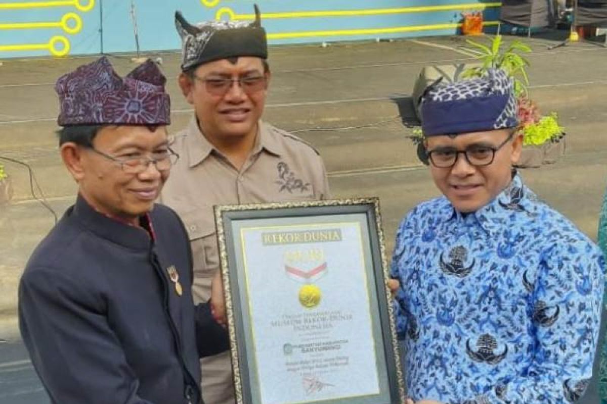 Tingkatkan pengetahuan warga, Banyuwangi gandeng PLN  gelar kelas daring Paket B dan C