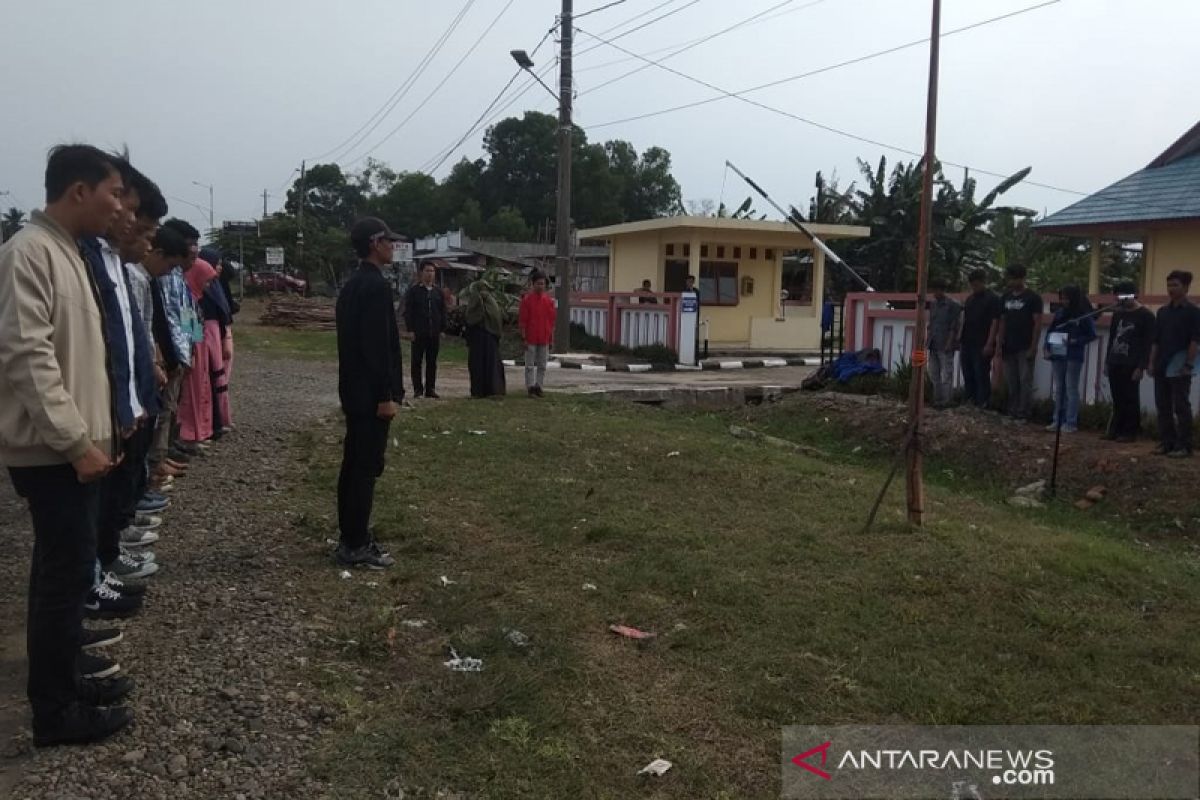 Saat sidang PLTU, sumpah pemuda bergema di PTUN Bengkulu