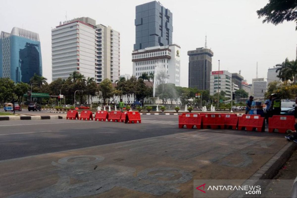 Persiapan demo, Jalan Medan Merdeka Barat kembali ditutup