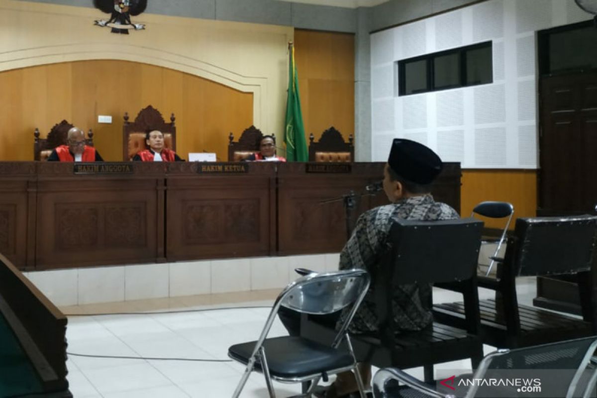 Dana marbot masjid dikorupsi, Kamarudin dihukum satu tahun penjara