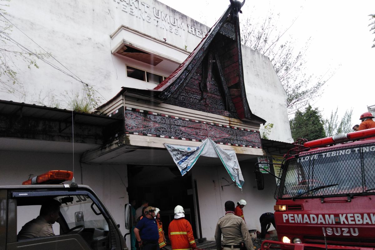 Bekas RS Herna Tebing Tinggi nyaris terbakar