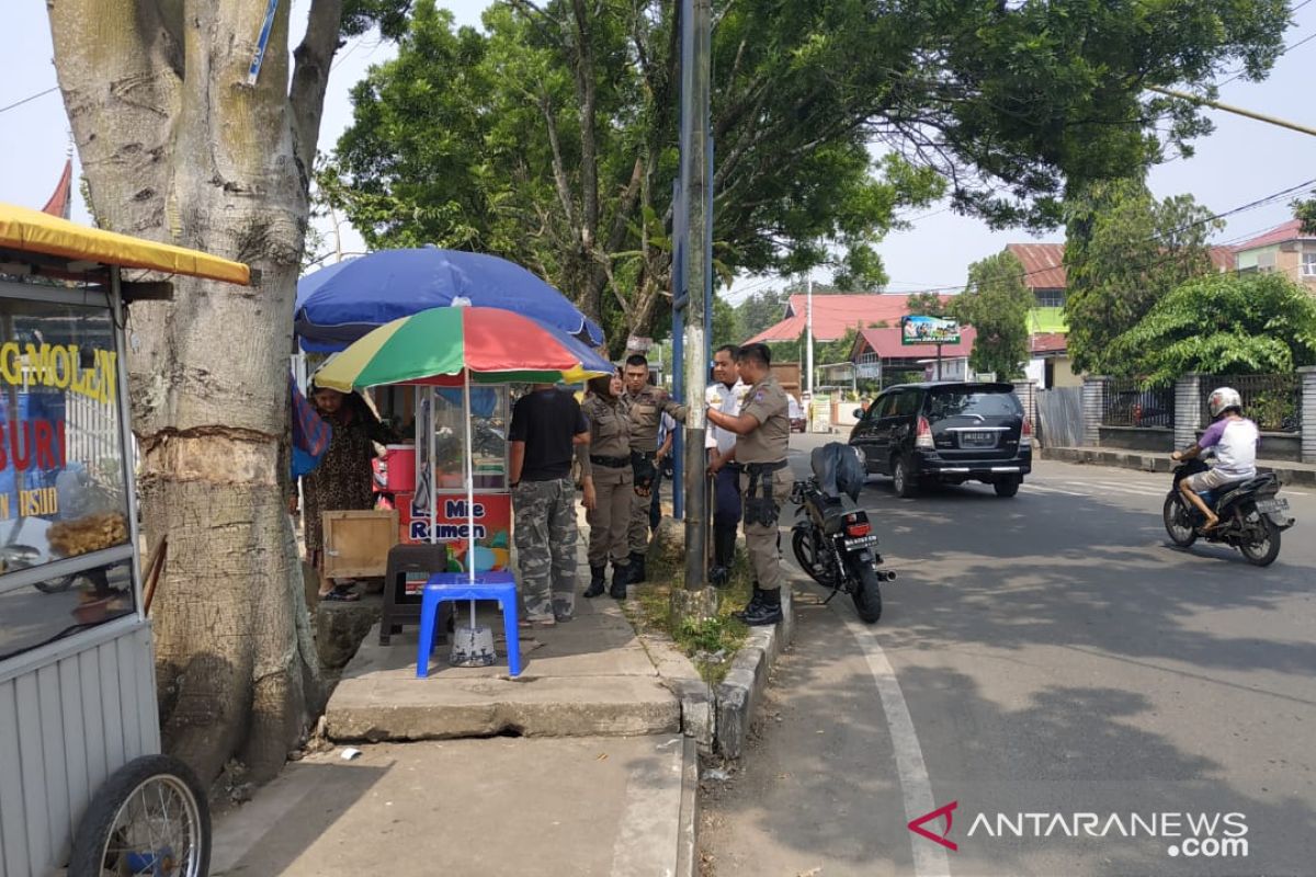 Satpol PP Payakumbuh tempatkan personel untuk kontrol PKL