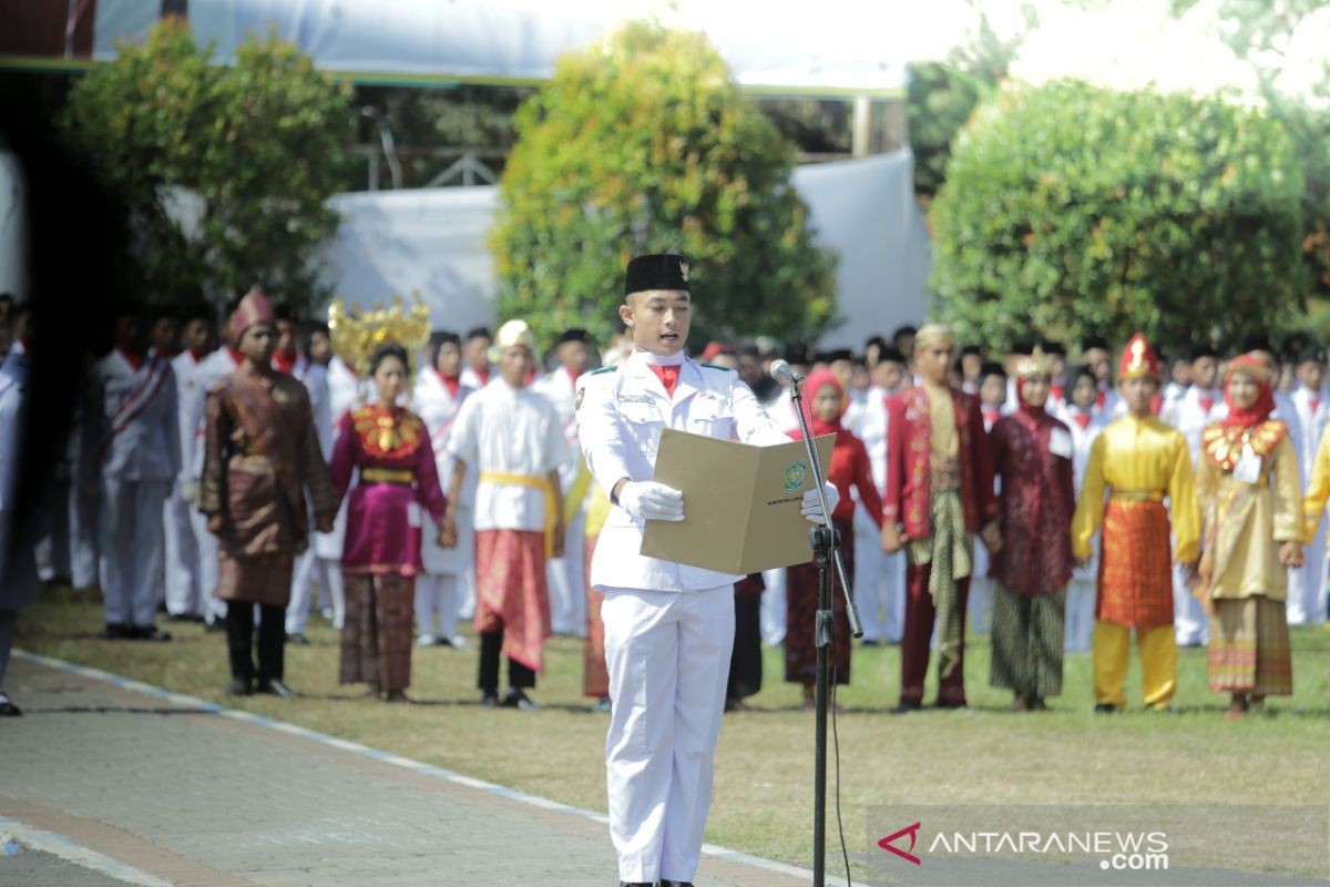 Bupati Thoriq minta pemuda Lumajang mampu berkompetisi dan mandiri untuk kemajuan bangsa