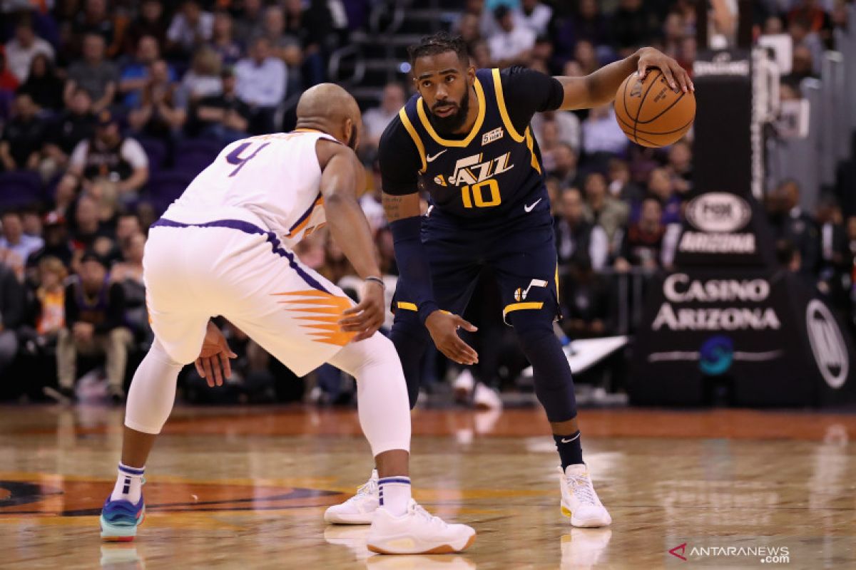 Jazz bungkam Suns melalui lemparan bebas detik terakhir