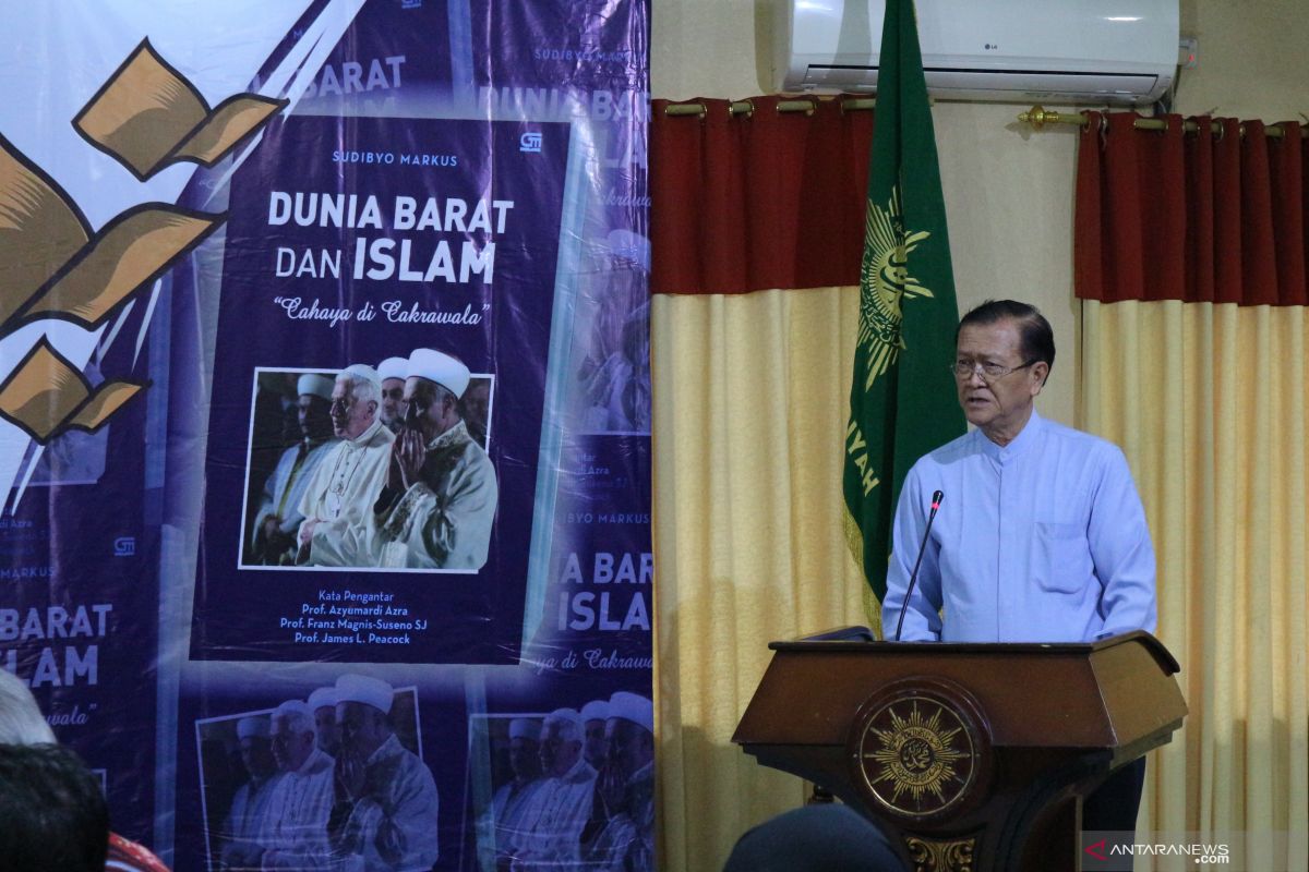 Buku "Dunia Barat dan Islam" mengajak akhiri perang