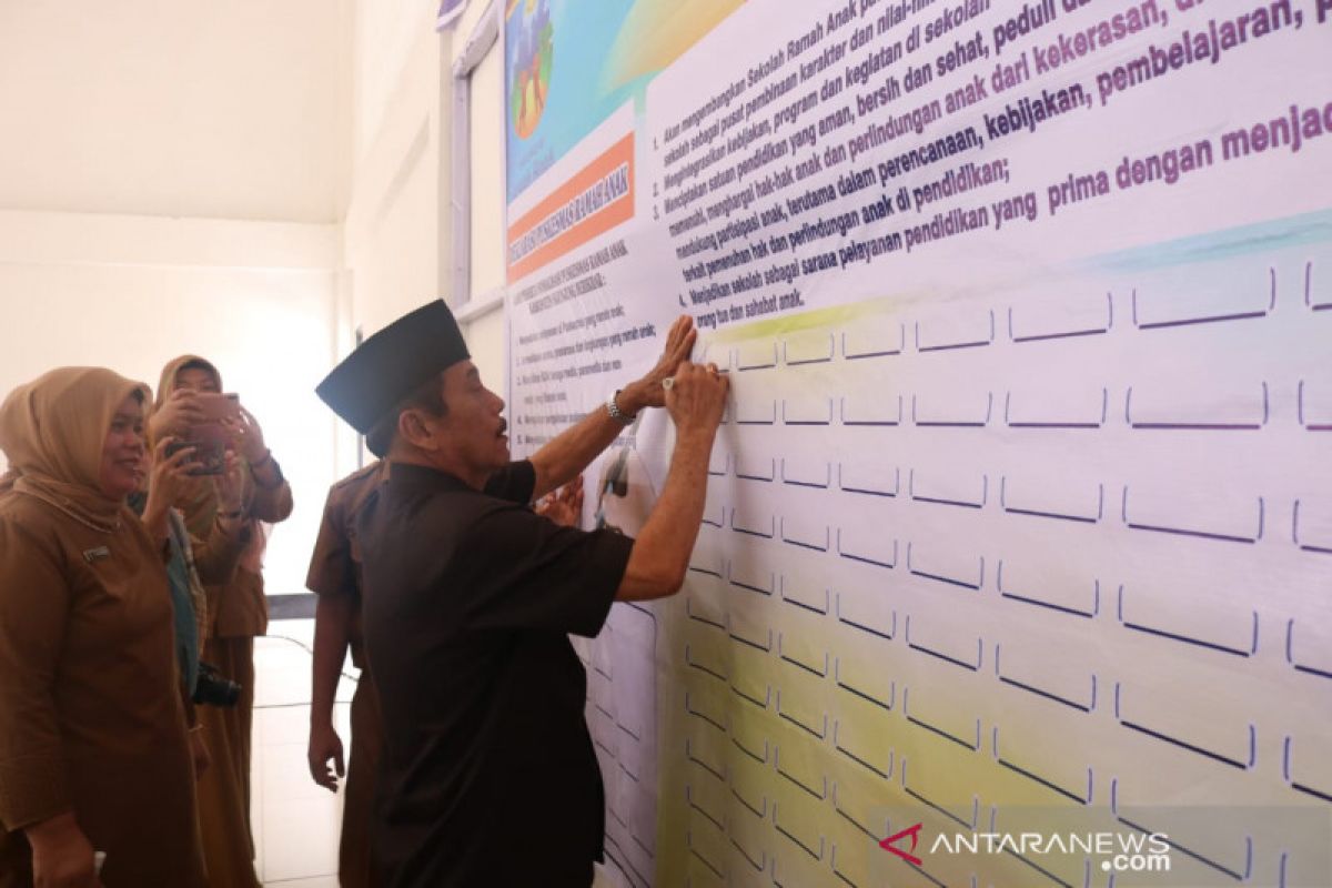 Bupati Sijunjung: anak merupakan aset yang sangat penting