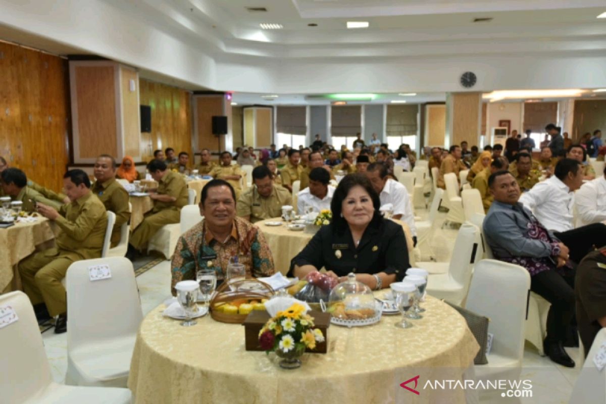 Wali Kota Padangsidimpuan hadiri sosialisasi hindari jerat delik korupsi