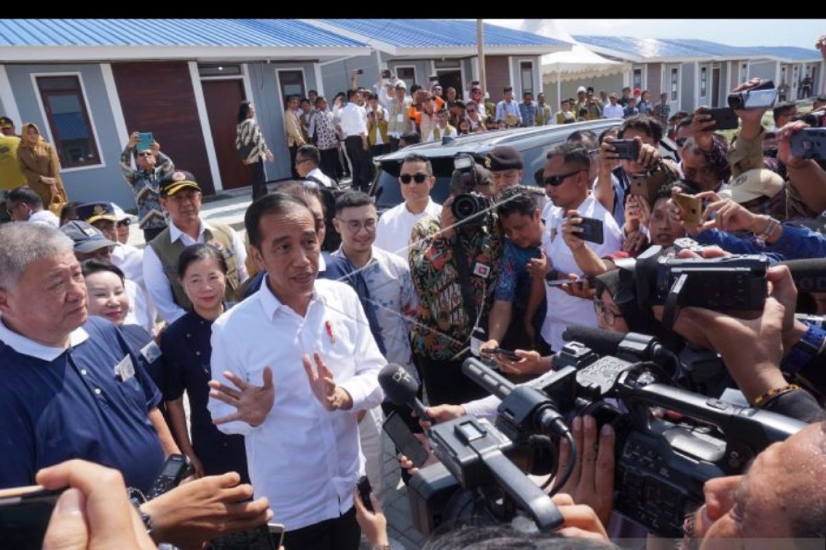 Jokowi sebut pembangunan huntap Palu terhambat pembebasan lahan