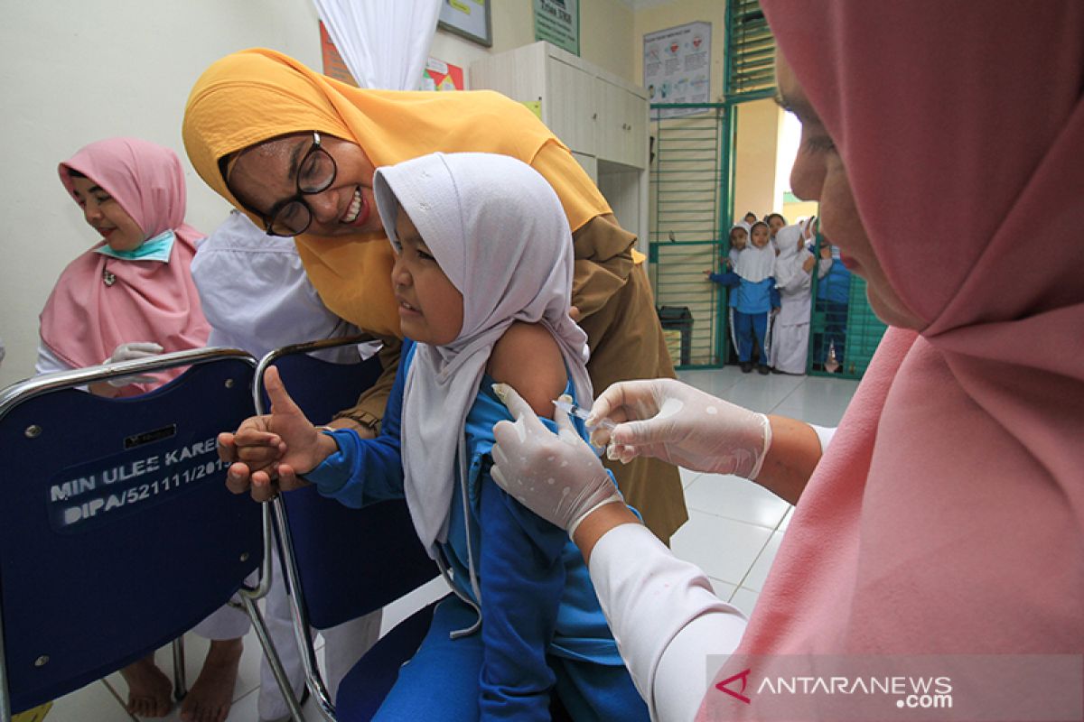 Siswa sekolah dasar di Aceh imunisasi vaksin difteri