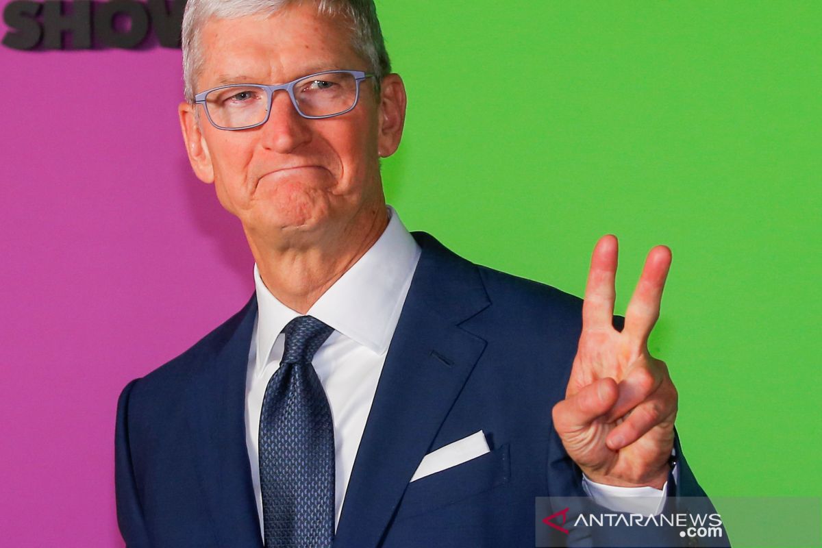 Hindari corona, Tim Cook minta karyawan Apple kerja dari rumah