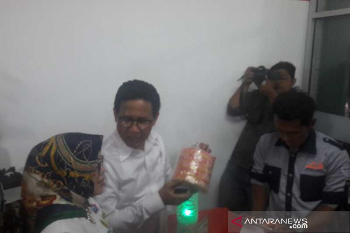 Menteri Desa: Dana desa diprioritaskan untuk penguatan  SDM dan ekonomi