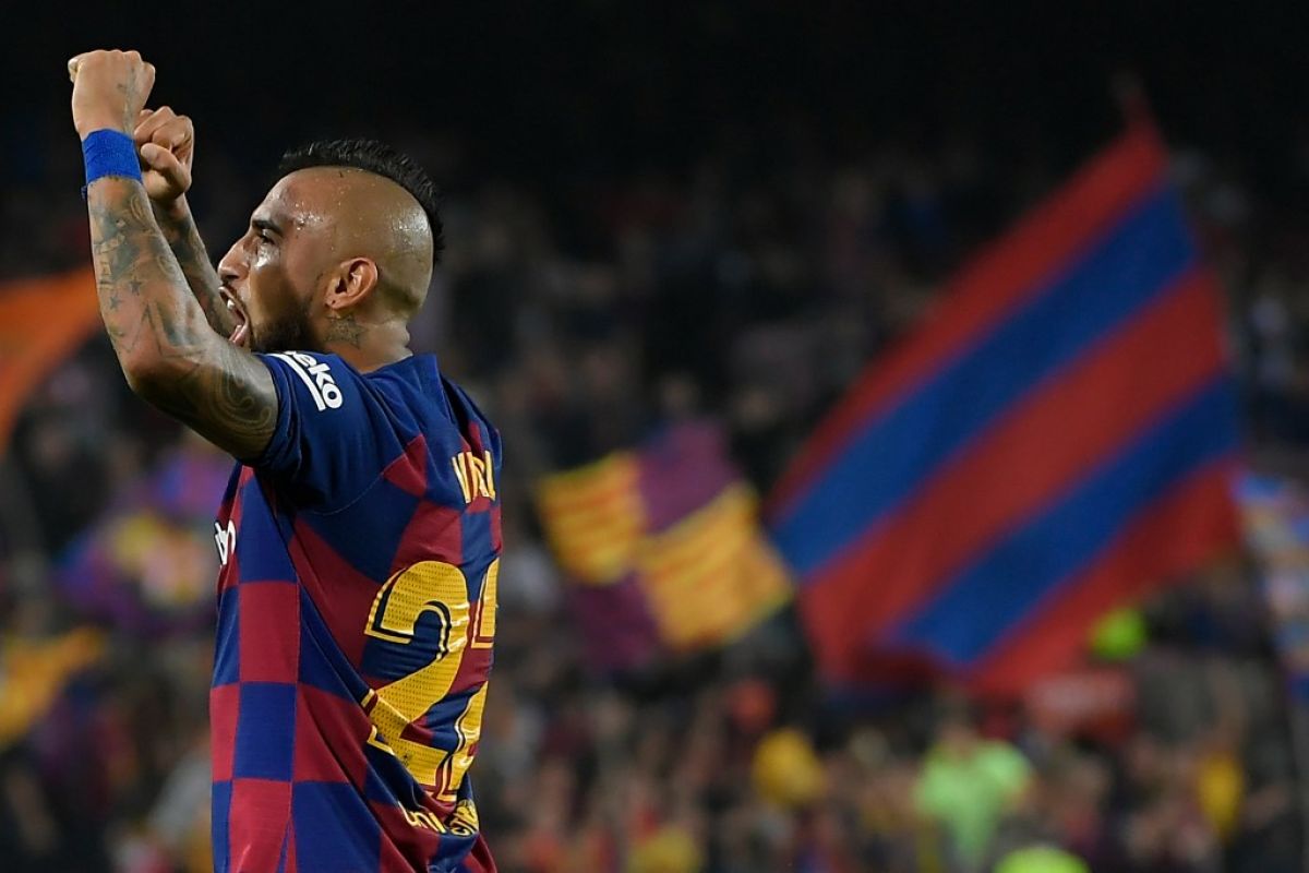 Jarang merumput bersama Barcelona, Arturo Vidal buka pintu untuk Inter