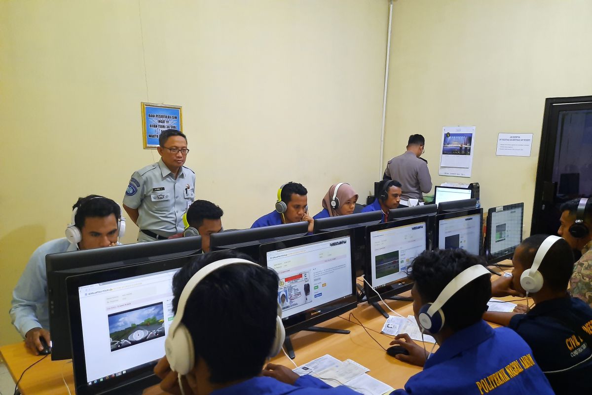 PT. Jasa Raharja Maluku fasilitasi pembuatan SIM gratis
