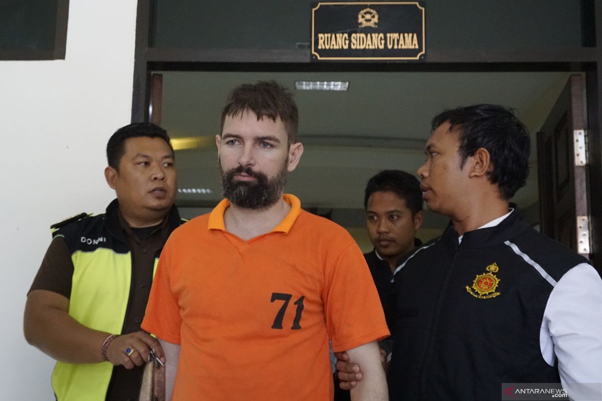 Mataram authorities await ministry's decision to relocate Felix