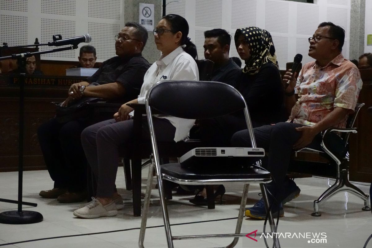 Jaksa KPK menghadirkan Liliana Hidayat sebagai saksi suap imigrasi