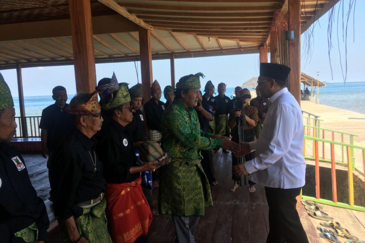Wakil Ketua MPR lakukan kunjungan satu hari ke Pulau Bawean
