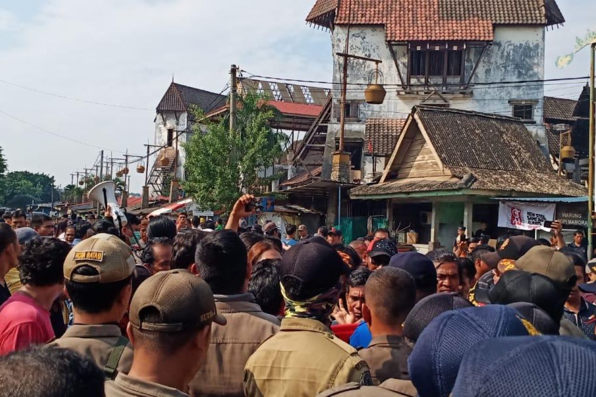 930 personel dikerahkan untuk penertiban pedagang di Pasar Jodoh