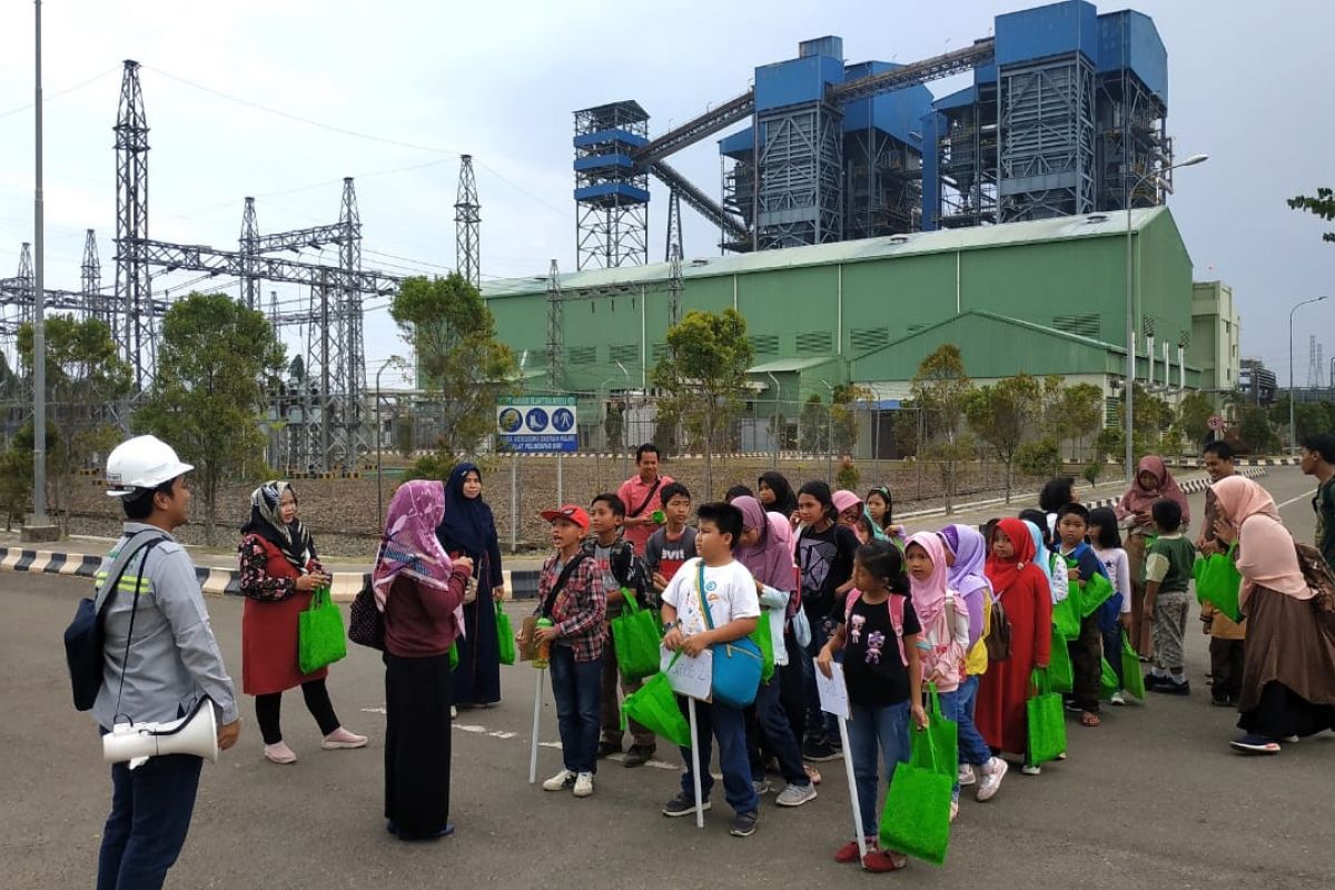 Kelas Sains binaan YABN belajar mengenal listrik