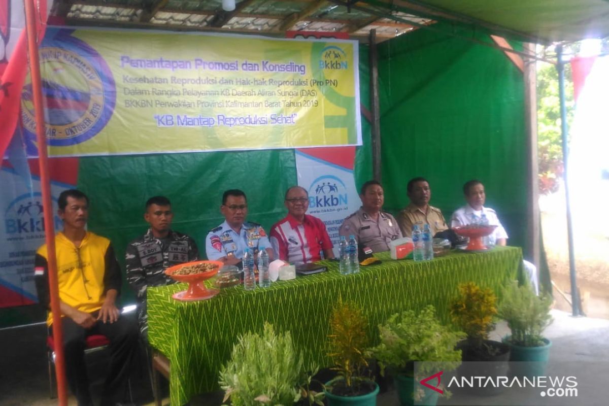 Pelajar SMA Bina Bangsa di Kubu Raya ikuti sosialisasi masuk TNI-Polri