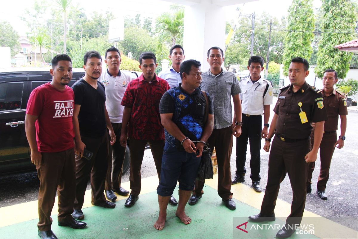 Buronan penyelundup orang diringkus di Dumai