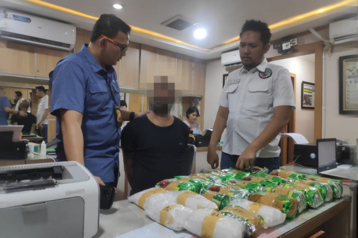 Puluhan kilogram sabu ditemukan di  pusat belanja