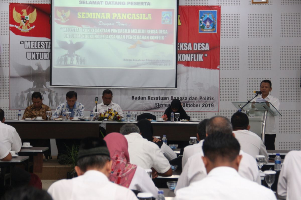 Sosialisasikan Reksa Desa, Bakesbangpol Sleman gelar Seminar Pancasila