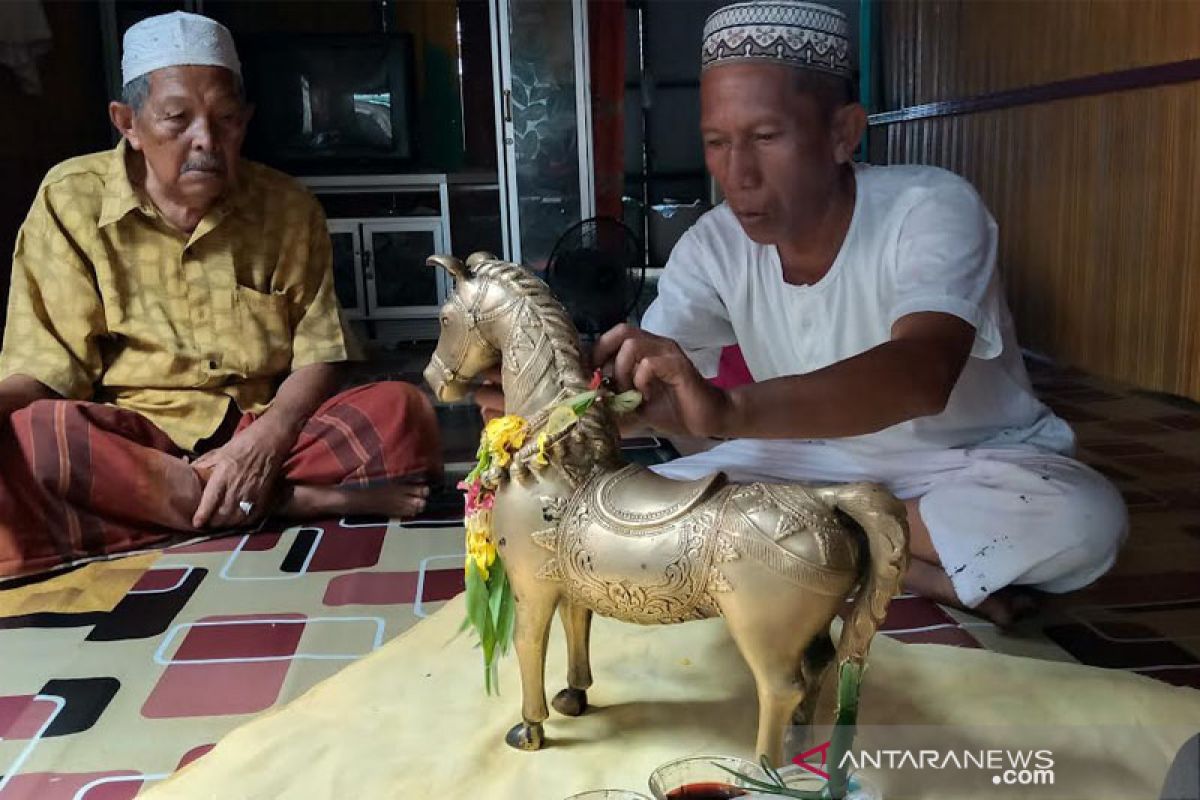 Sejumlah polisi diturunkan antisipasi asumsi negatif masyarakat terkait penemuan patung kuda