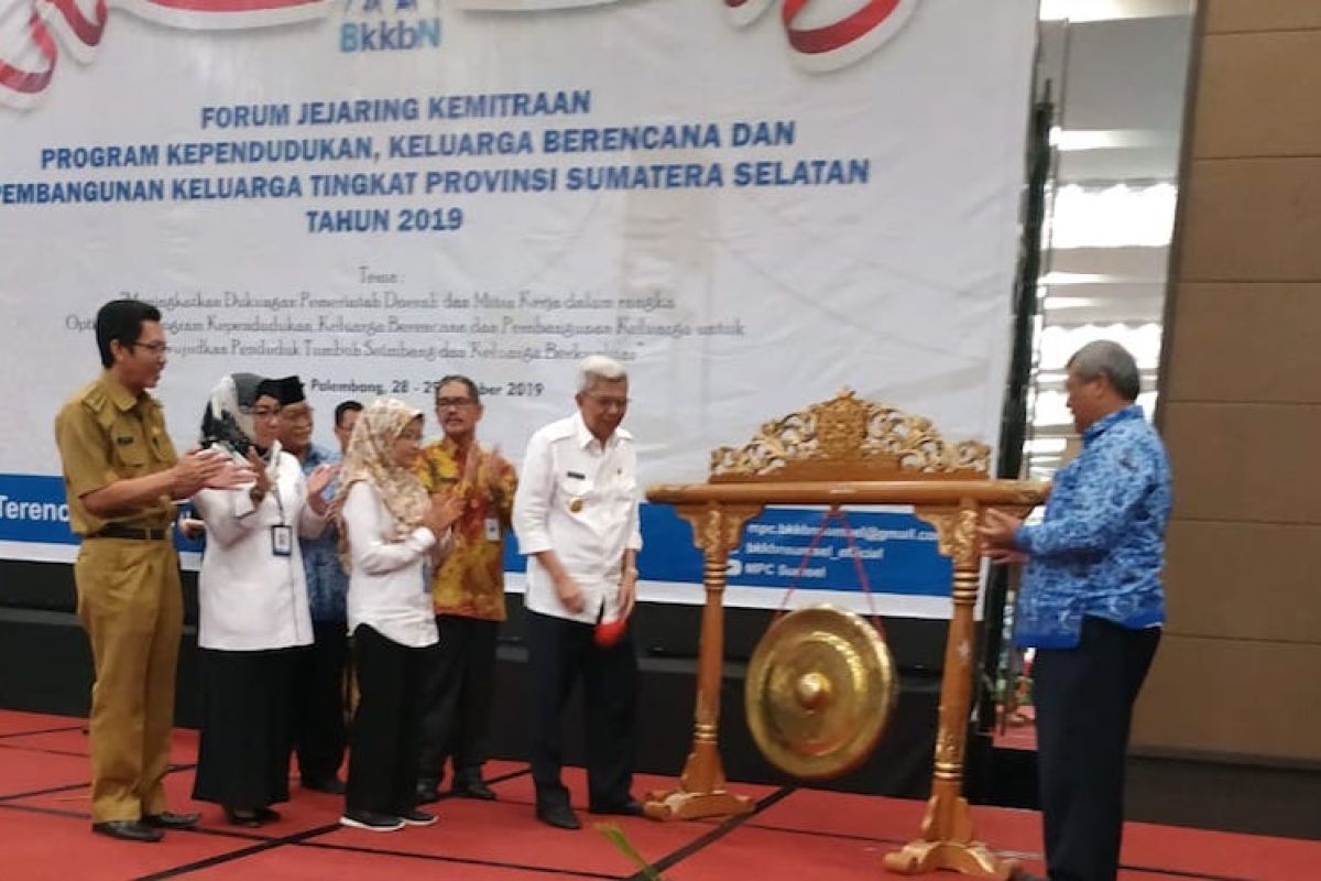 Wagub Sumsel serukan kabupaten/kota gaungkan program KB