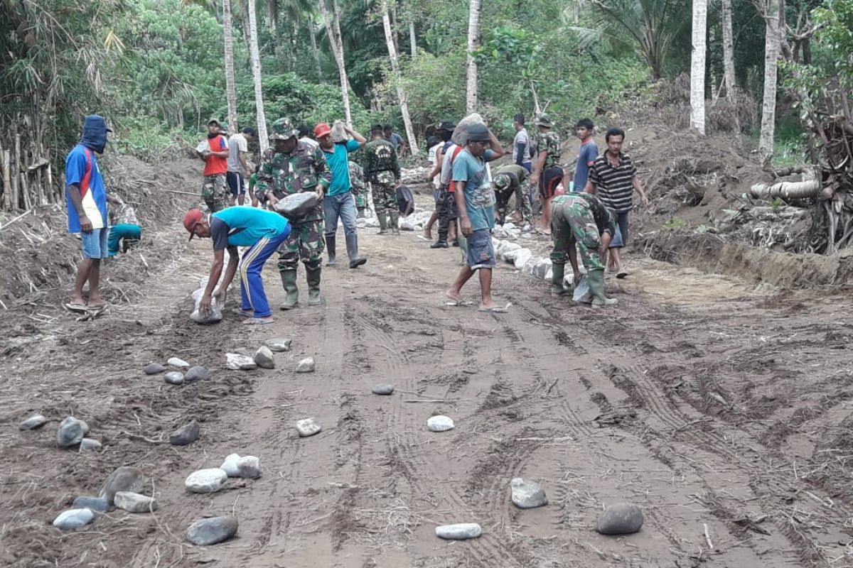 Danrem 131 Santiago tutup TMMD di Sangihe