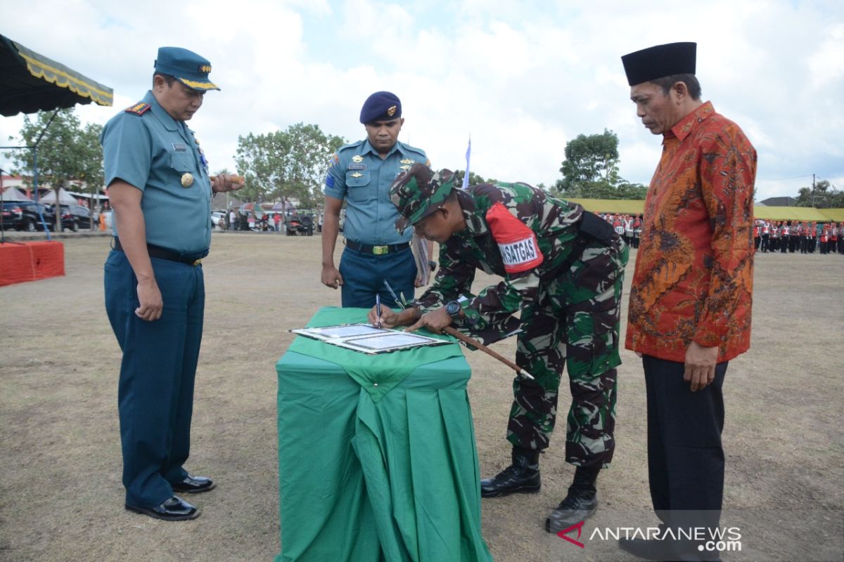 Danlanal Mataram menutup TMMD ke 106 Kodim Lombok Tengah