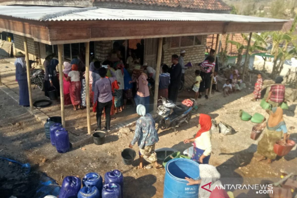 Hujan mulai guyur Pamekasan, BPBD tetap distribusikan bantuan air bersih