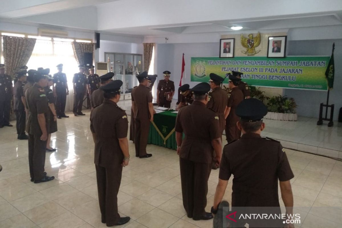 Enam pejabat di Kejati Bengkulu dilantik
