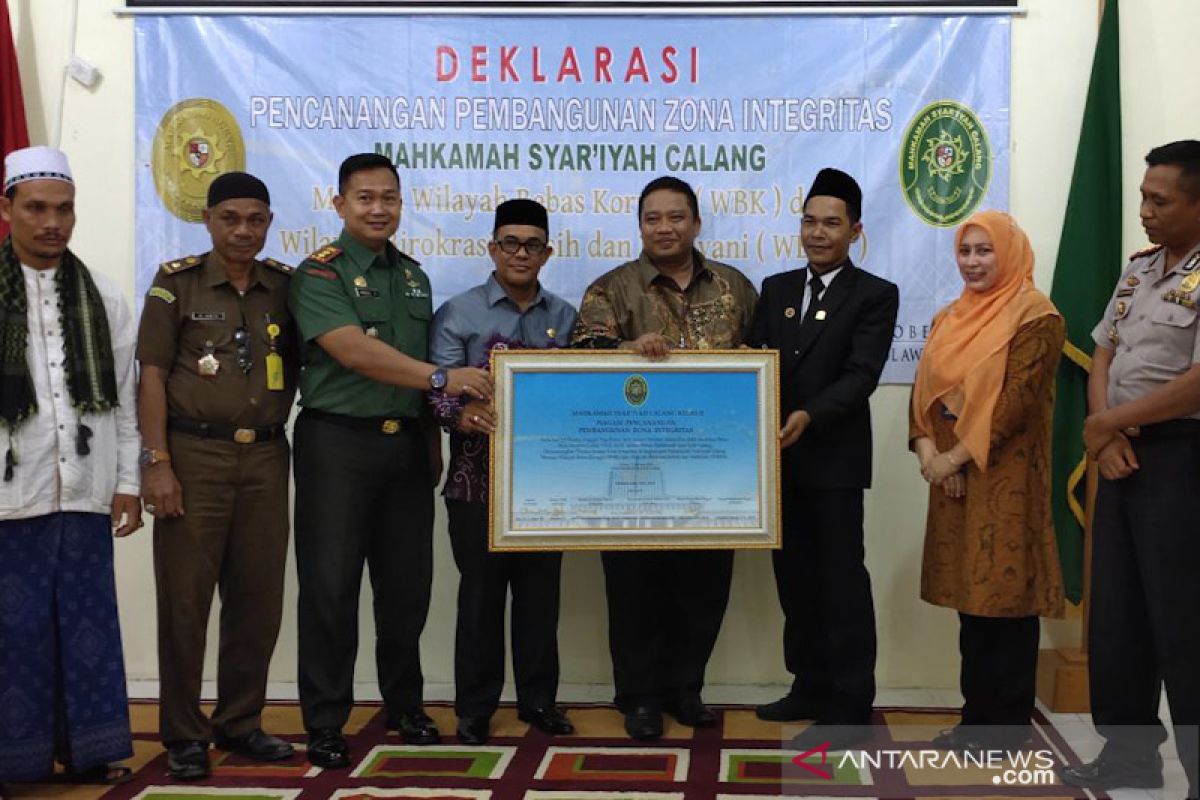 Mahkamah Syar'iyah Aceh Jaya bersama Forkopimda tanda tangani zona integritas bebas korupsi