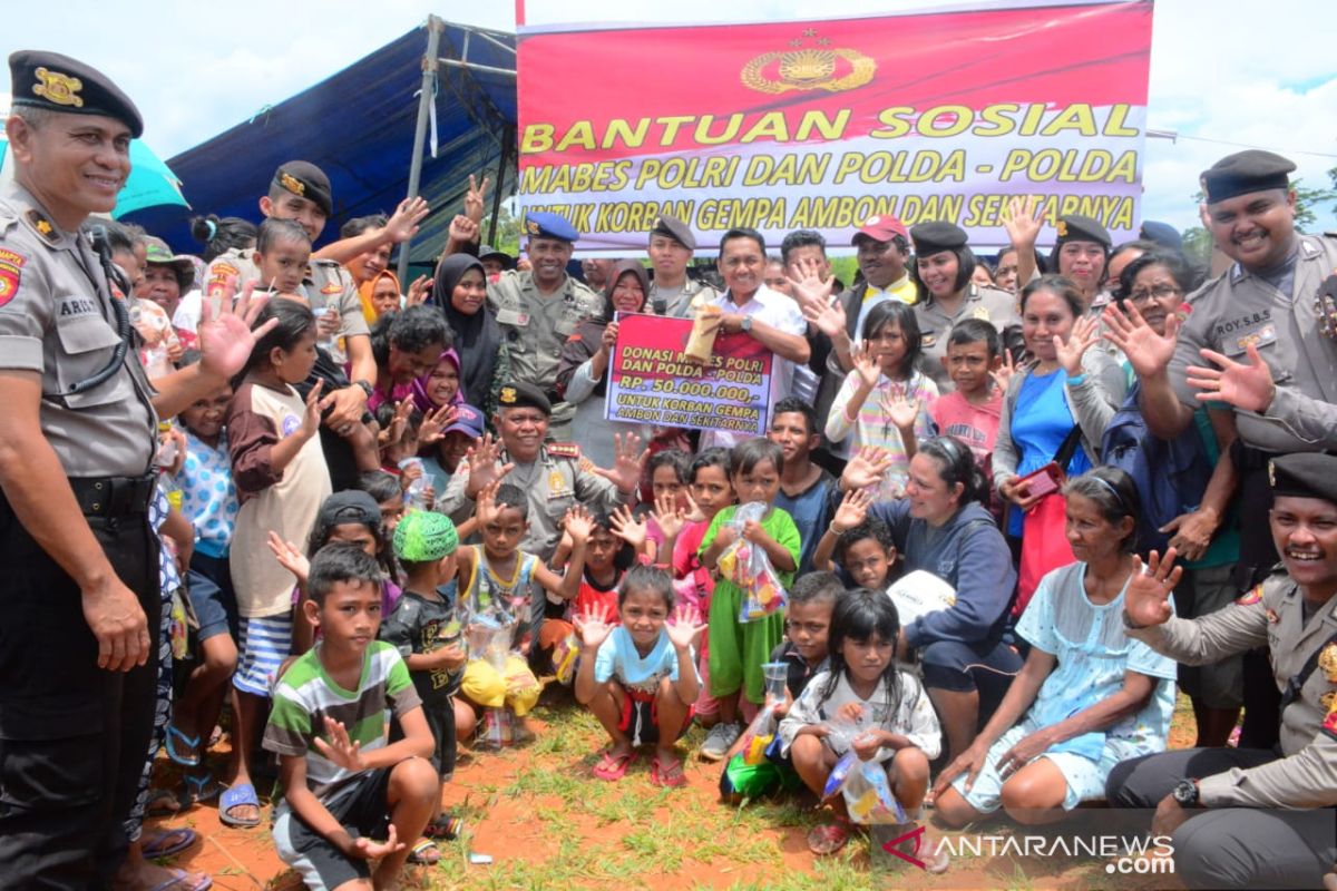 Korban gempa, Polda Maluku kembali salurkan bantuan sosial