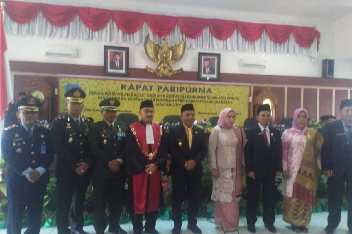 Meika Riyanti Ketua DPRD Labuhanbatu