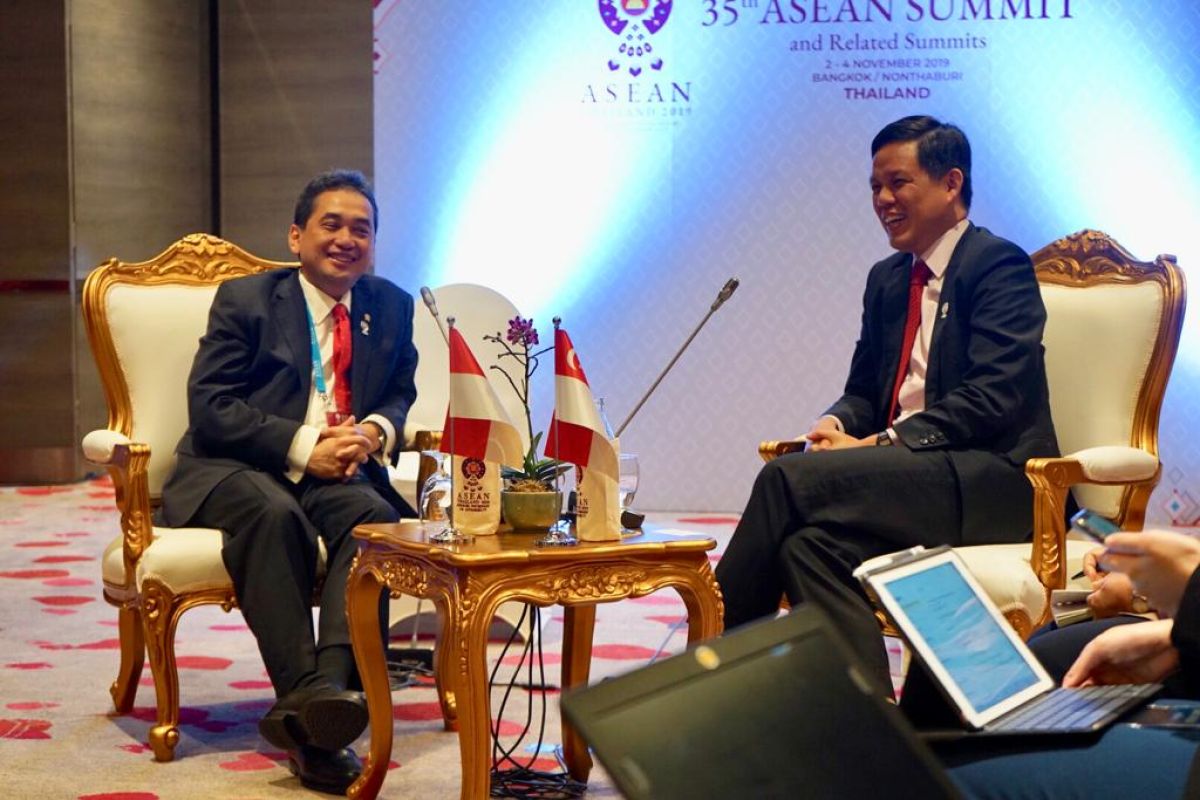Indonesia-Singapore meeting focused on bilateral trade improvement