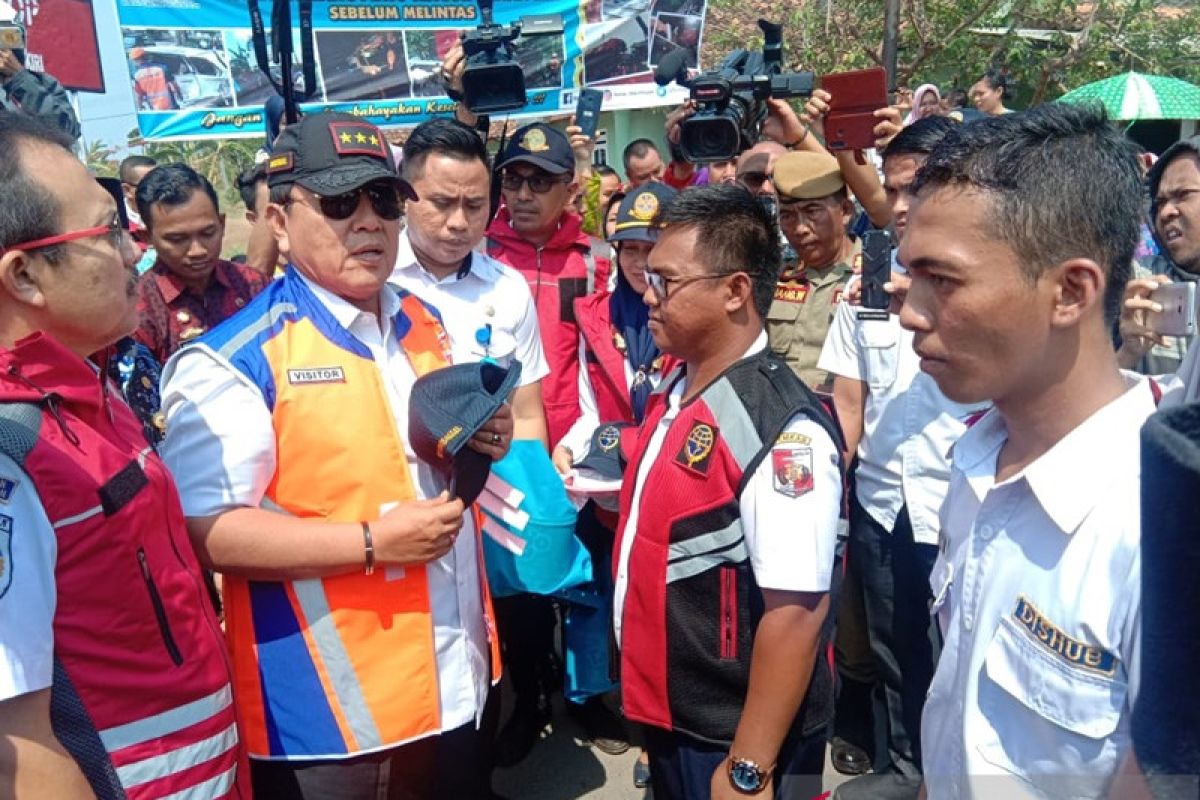 Gubernur Lampung sosialisasikan keselamatan di perlintasan KA