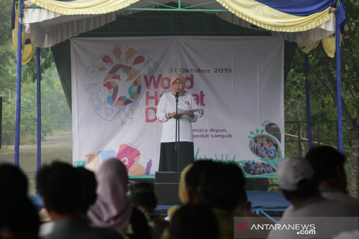 Peringatan Hari Habitat dan Hari Kota Digelar di TPA