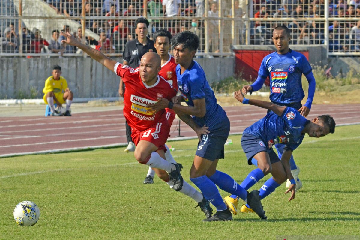 Hasil Liga 1: Arema terjungkal di markas tim papan bawah Perseru-Badak Lampung