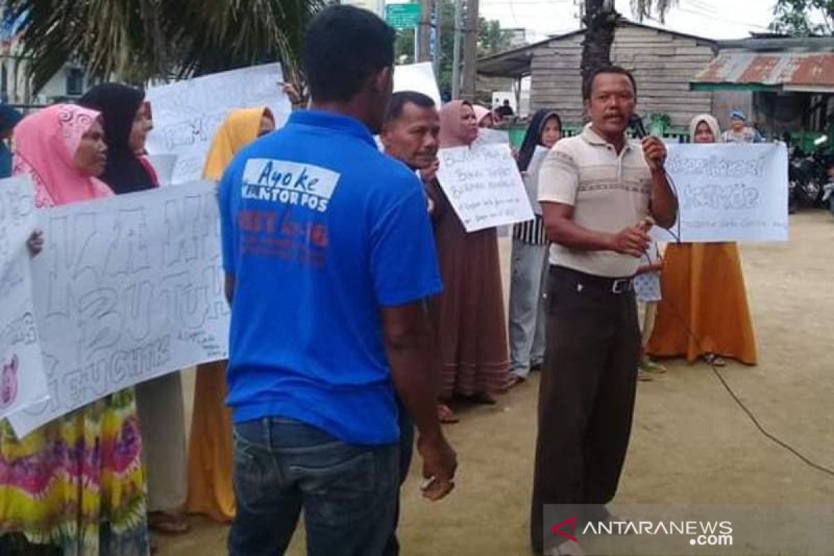 Warga Aceh Timur tuntut kades terpilih dilantik