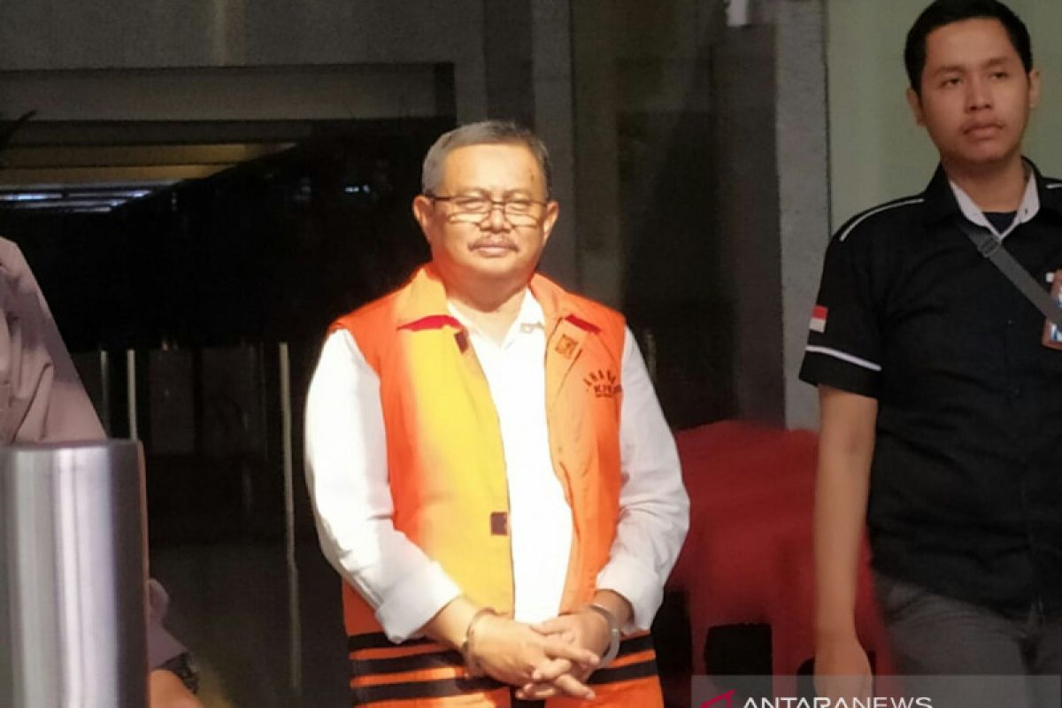 KPK perpanjang penahanan Bupati Indramayu nonaktif
