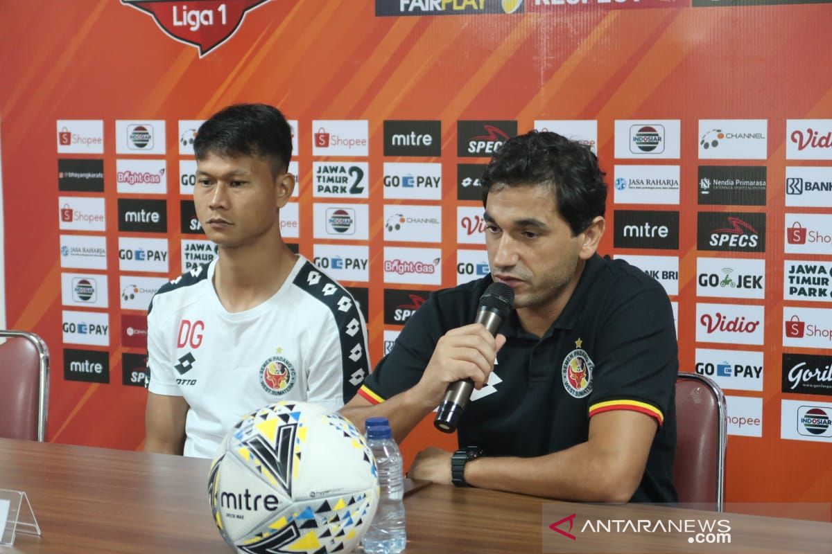 Tanpa pemain bintang, Semen Padang  hadapi Bhayangkara FC