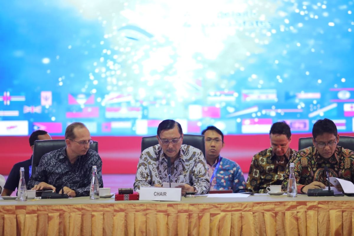 Luhut Binsar Pandjaitan  minta keringanan bea masuk produk baja Indonesia ke China
