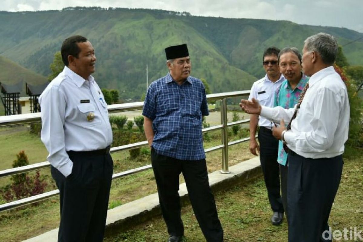 Bupati Kebumen ke Samosir belajar GKT masuk UGG