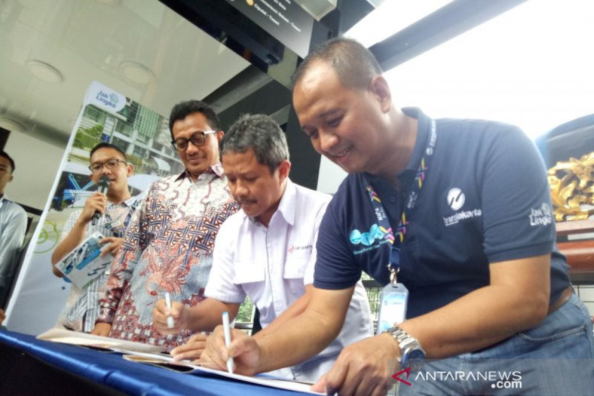 Transjakarta-LRT Jakarta integrasikan layanan