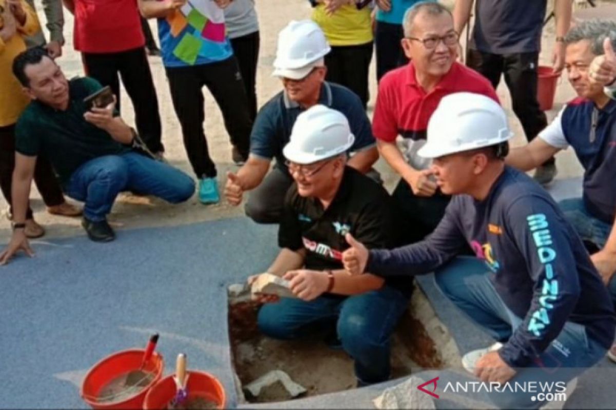 Molen letakkan batu pertama pembangunan Tribun ATM